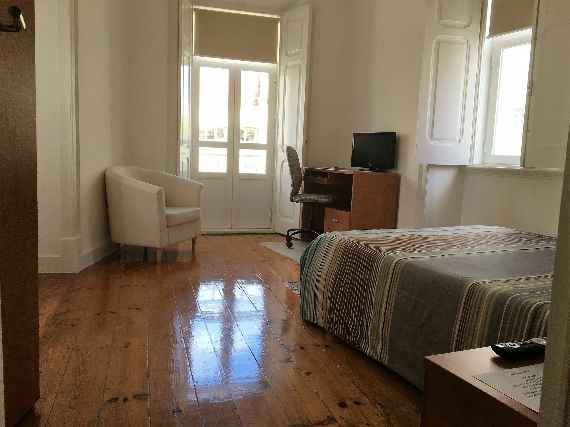 Rooms Fado Lisbon Exterior photo